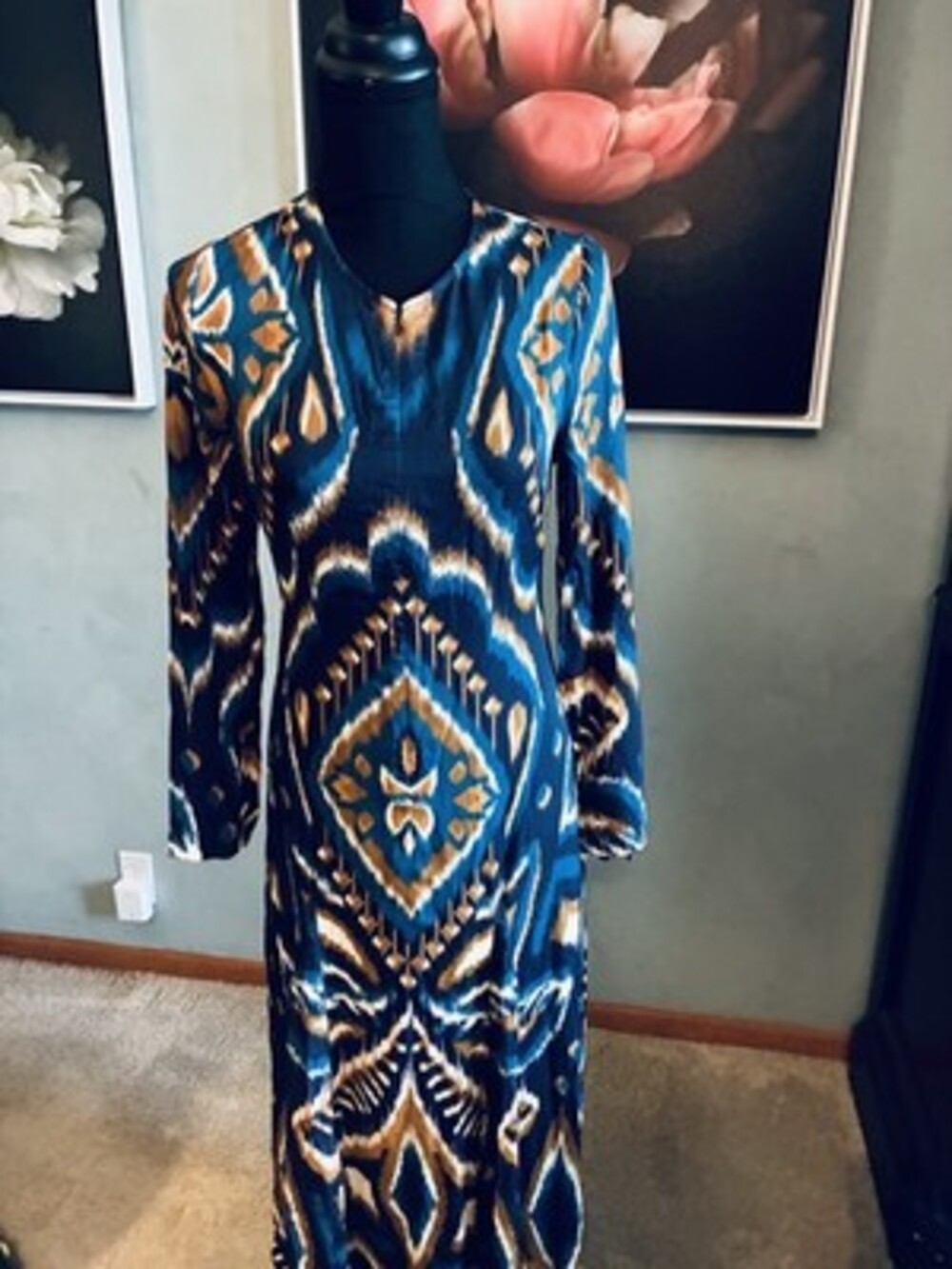 NEW, Farm Rio Ikat Print Long Sleeve Satin Maxi Dress size XS A151